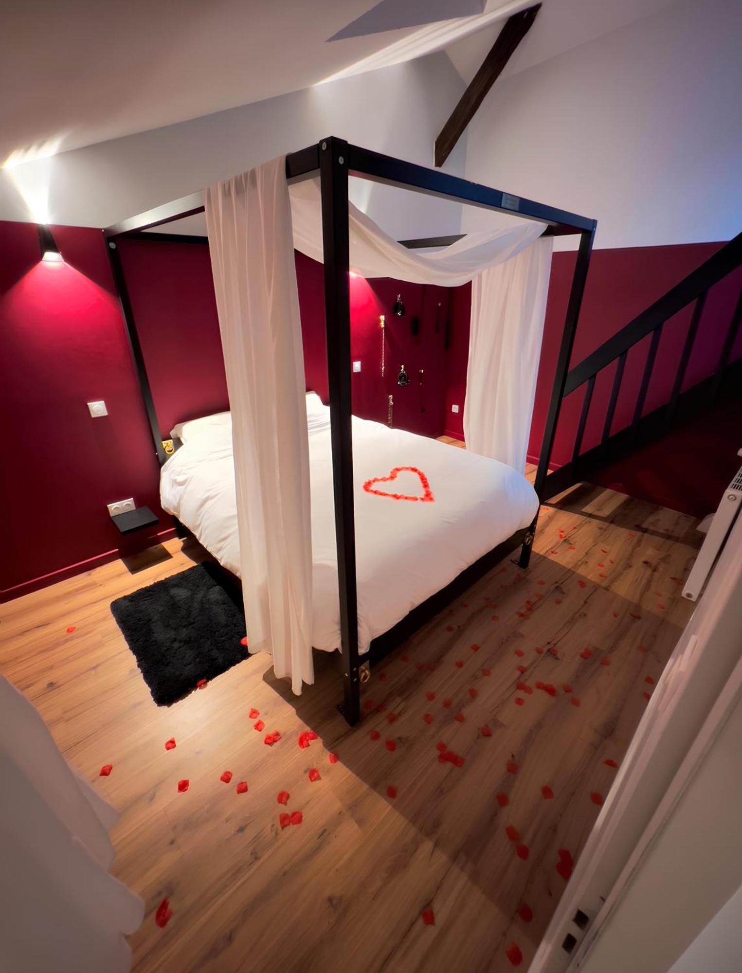 50 Nuances D'Amour - Jacuzzi / Massage / Cinema 穆瓦朗 外观 照片